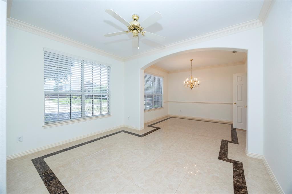 10002 River Bend Drive Property Photo 9