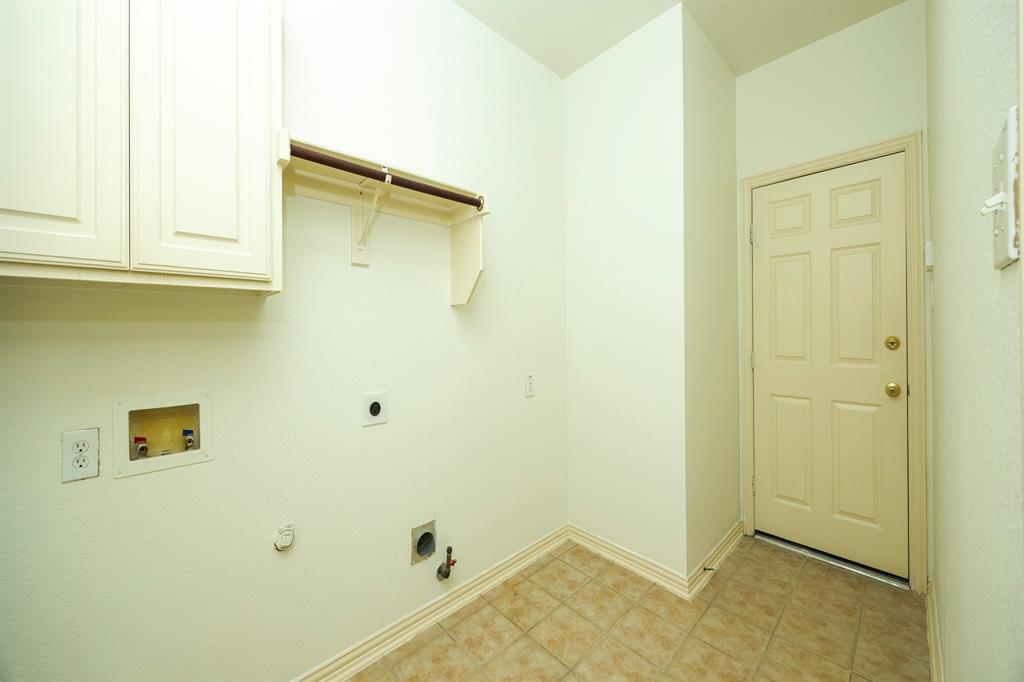 10002 River Bend Drive Property Photo 11