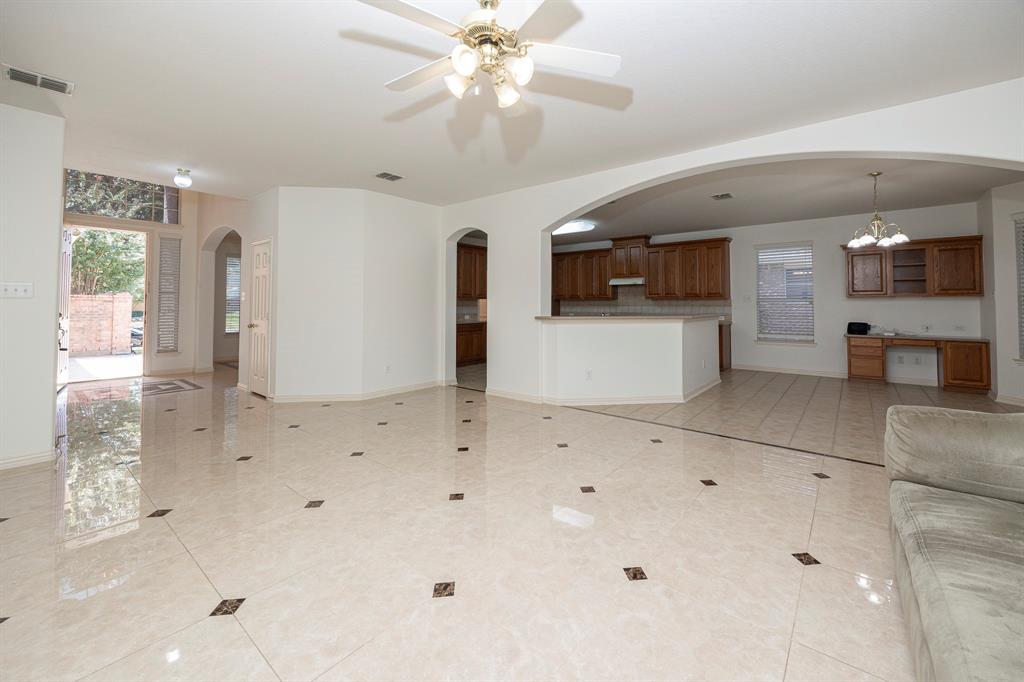 10002 River Bend Drive Property Photo 15