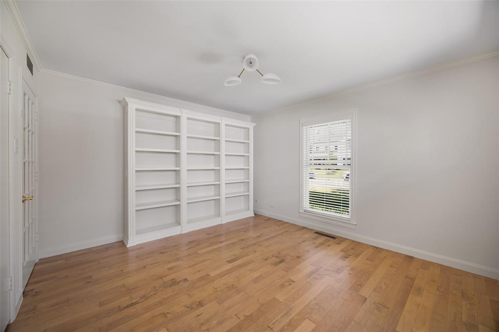 3813 Purdue Avenue Property Photo 9