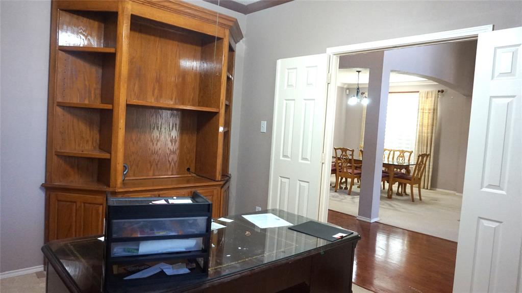 1200 Winnipeg Drive Property Photo 4