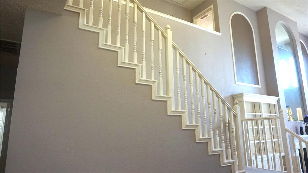 1200 Winnipeg Drive Property Photo 6