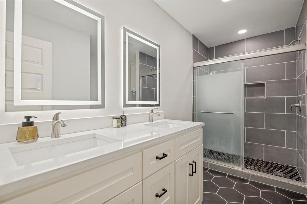 948 Briarcove Place Property Photo 17