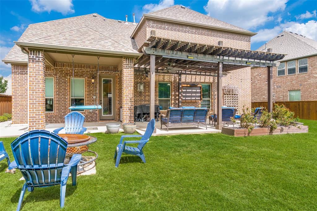 7913 Caddo Cove Property Photo 3