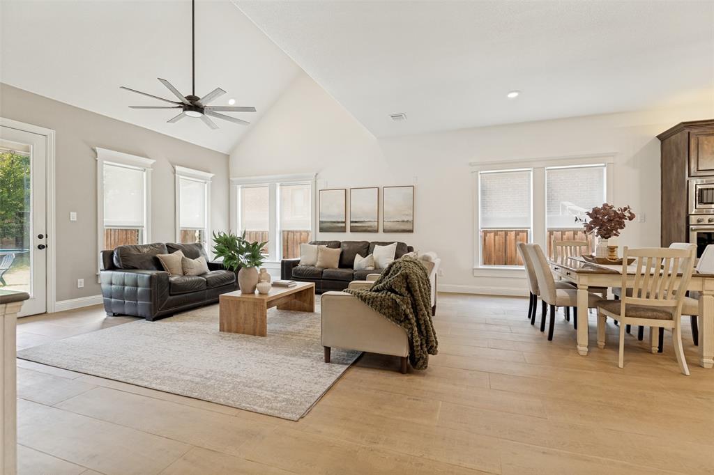 7913 Caddo Cove Property Photo 14