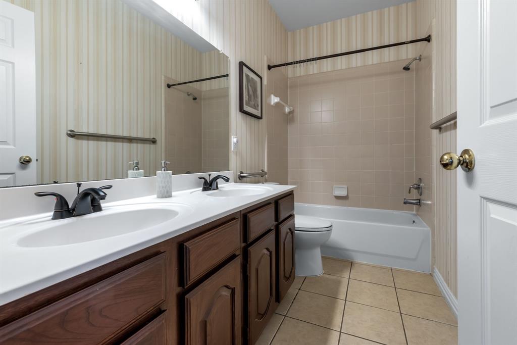 2600 Oakland Hills Drive Property Photo 17