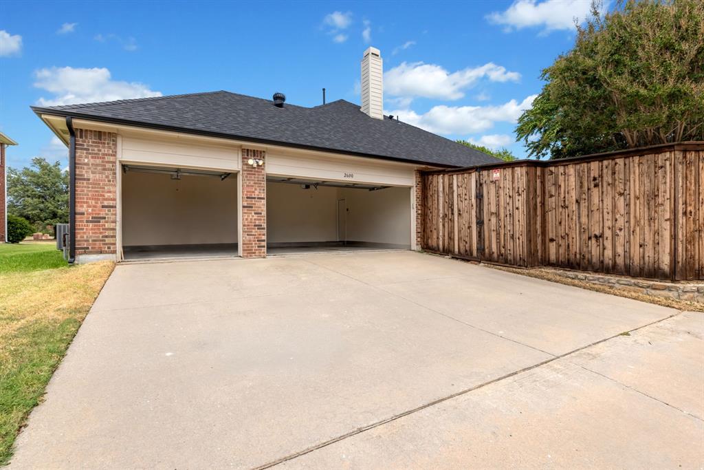 2600 Oakland Hills Drive Property Photo 20