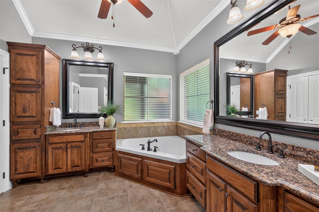 2910 Long Lake Drive Property Photo 17