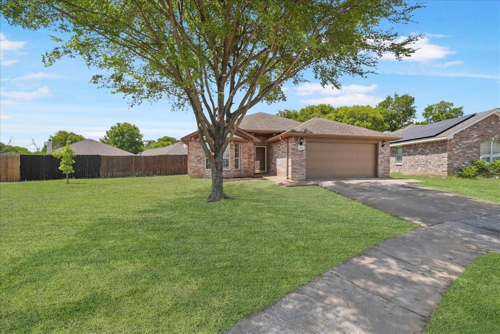 1002 James Donald Lane Property Photo 4