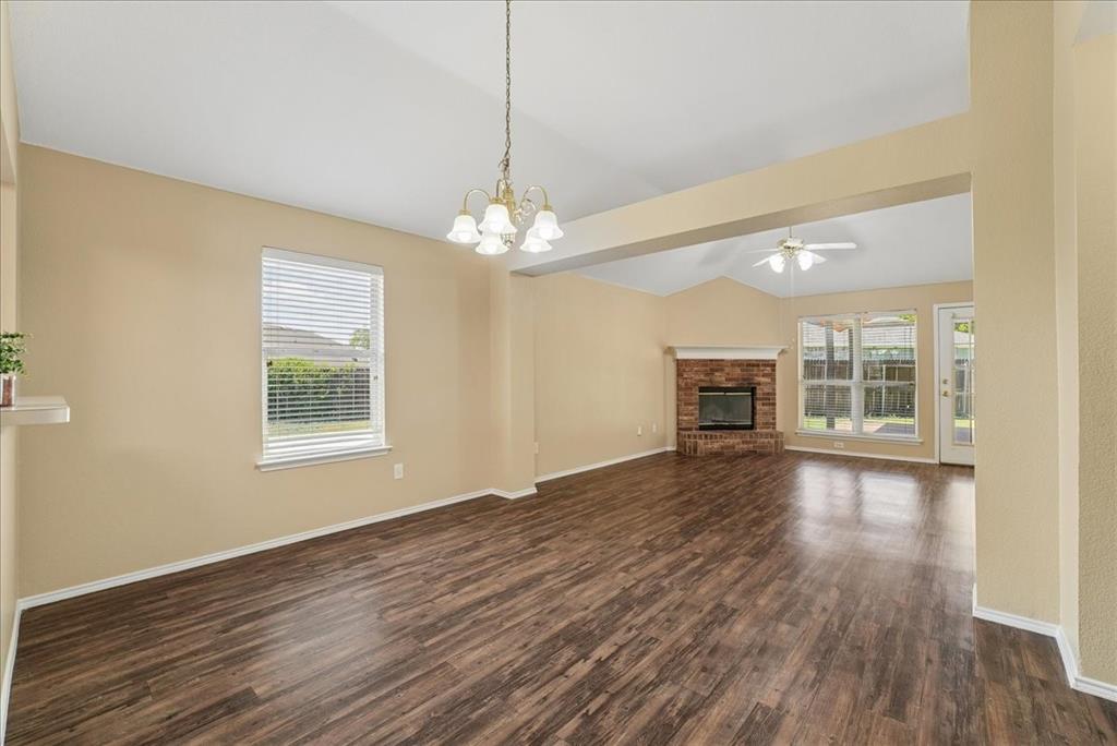 1002 James Donald Lane Property Photo 7