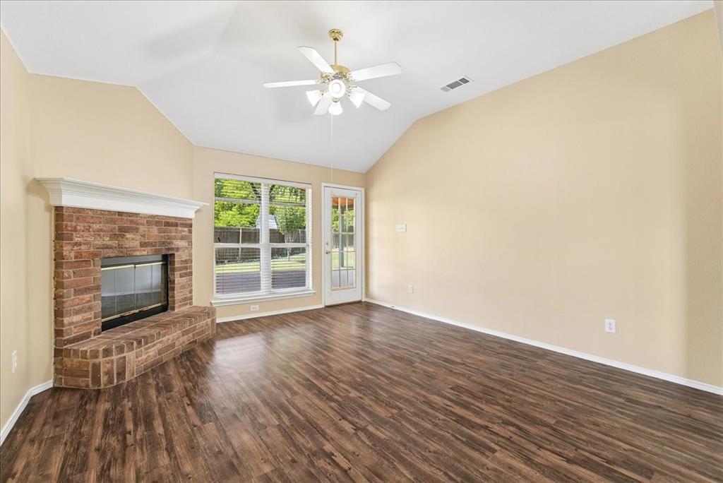 1002 James Donald Lane Property Photo 11