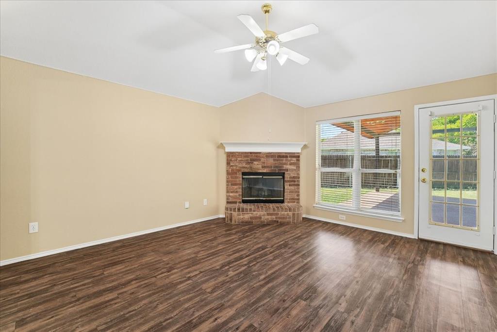 1002 James Donald Lane Property Photo 12