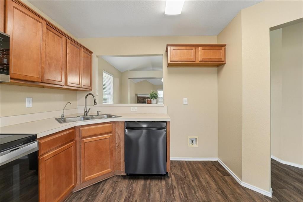 1002 James Donald Lane Property Photo 17