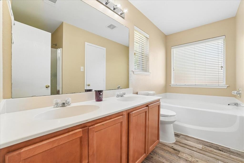 1002 James Donald Lane Property Photo 21