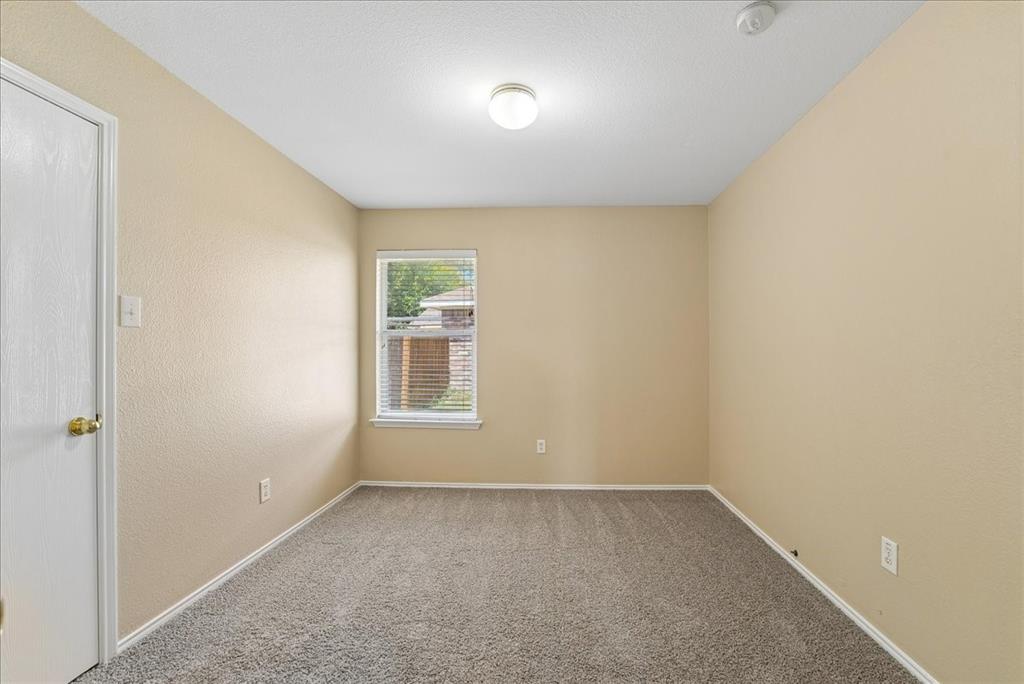 1002 James Donald Lane Property Photo 23