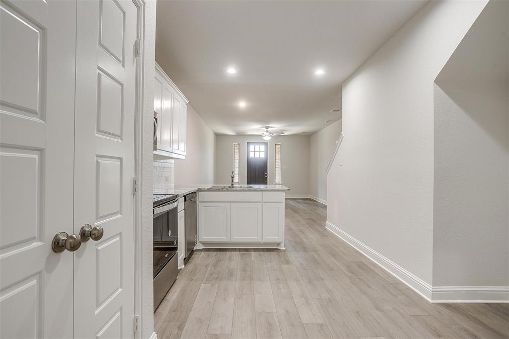 6912 Houndstooth Place Property Photo 10