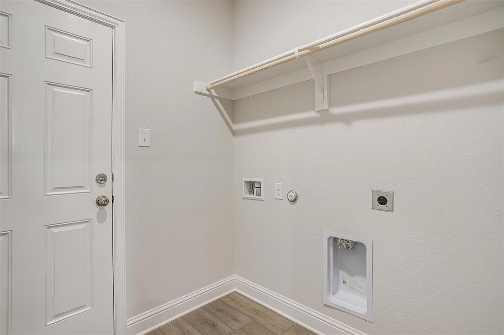 6912 Houndstooth Place Property Photo 12