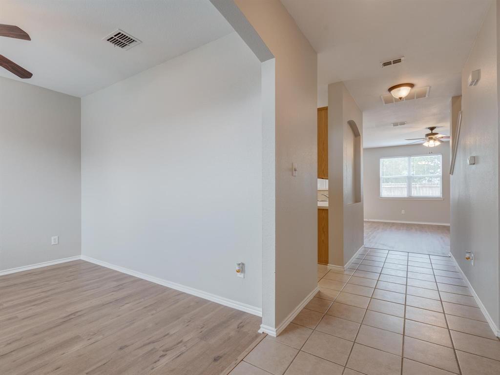 4629 Indian Rock Drive Property Photo 6