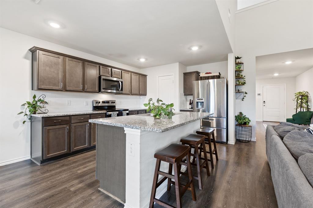1012 Euston Street Property Photo 8