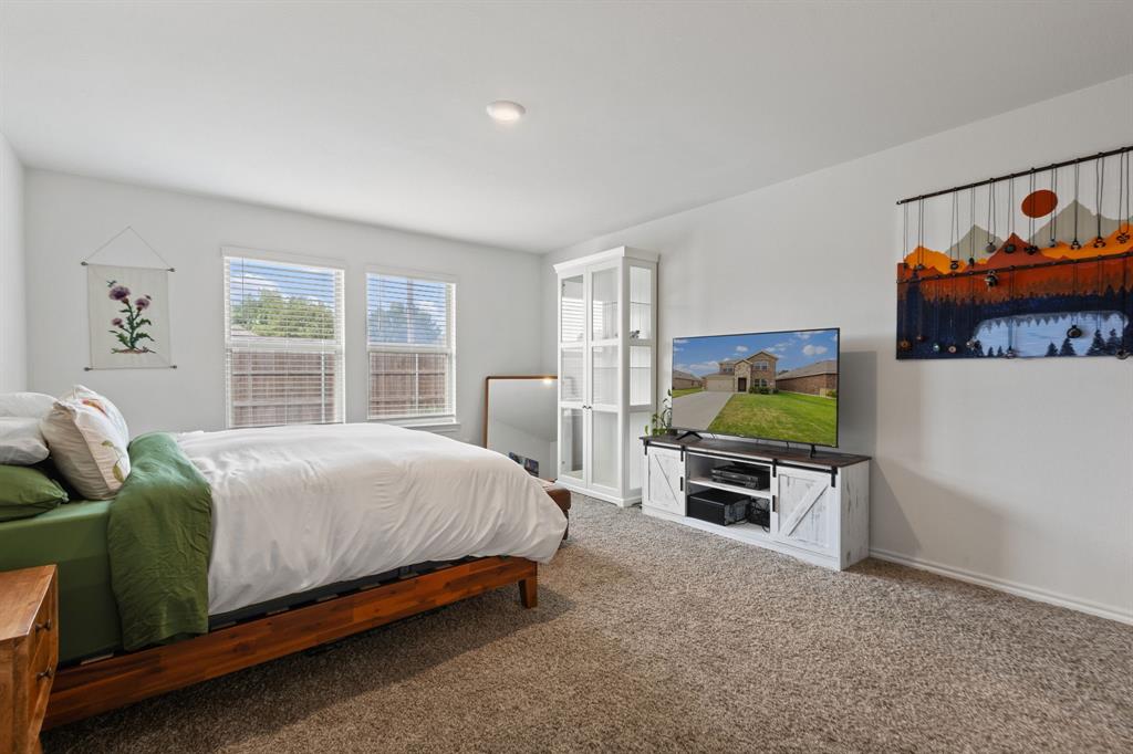 1012 Euston Street Property Photo 15