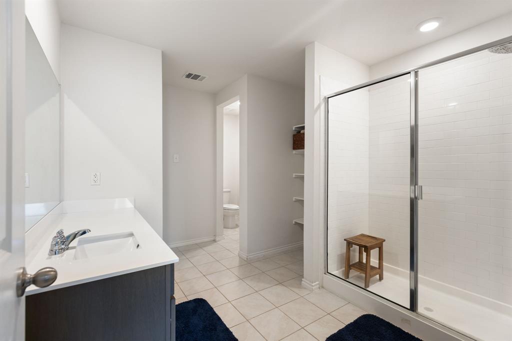 1012 Euston Street Property Photo 17