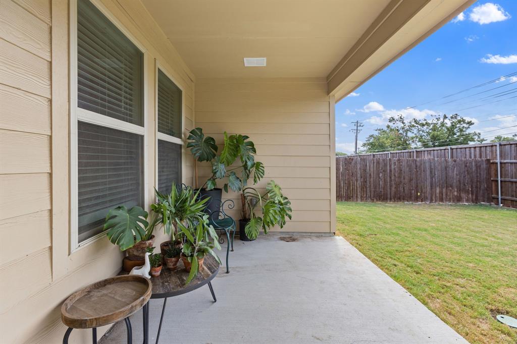1012 Euston Street Property Photo 26