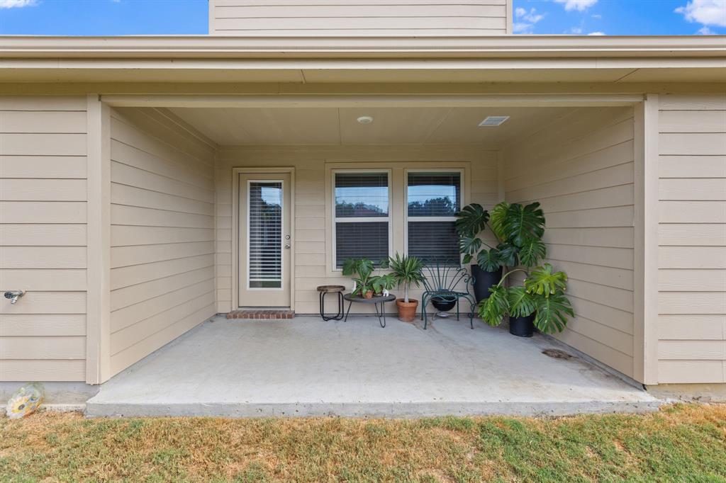 1012 Euston Street Property Photo 27
