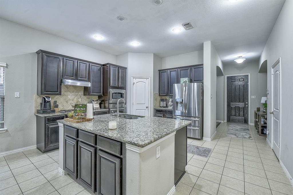 3904 Deer Lake Drive Property Photo 10
