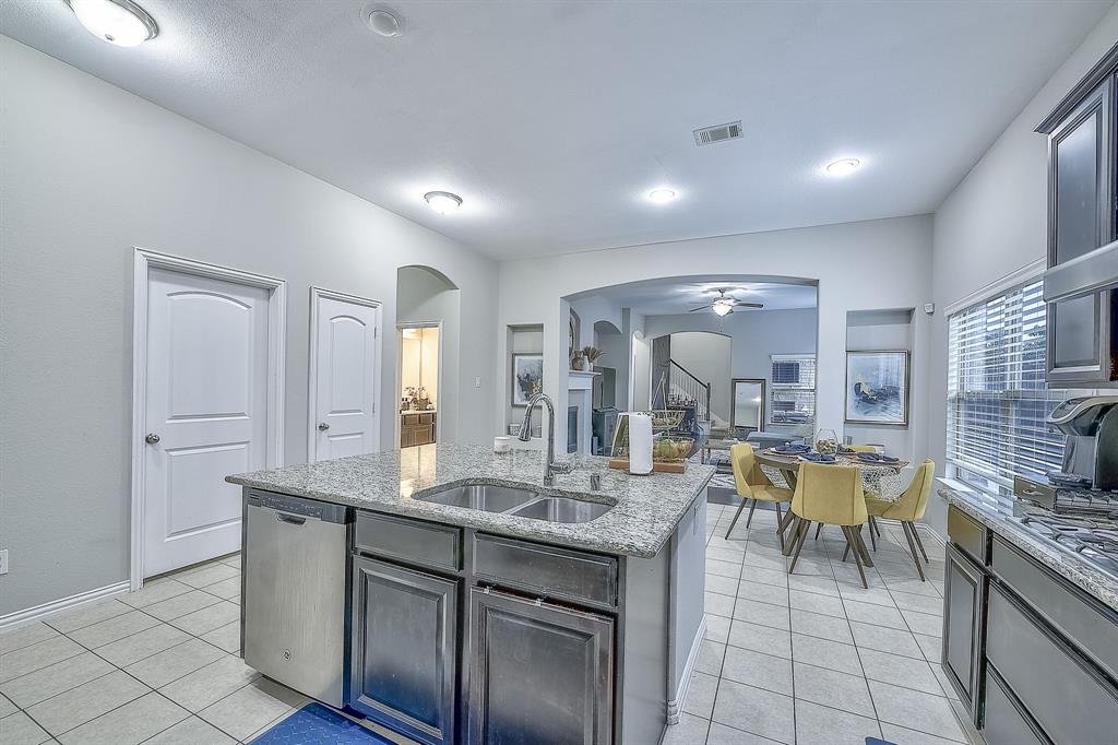 3904 Deer Lake Drive Property Photo 13