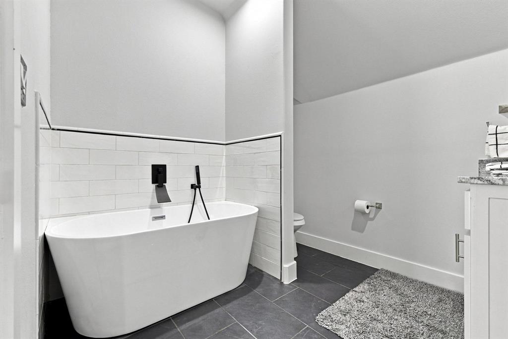 639 Eisenhower Road Property Photo 18
