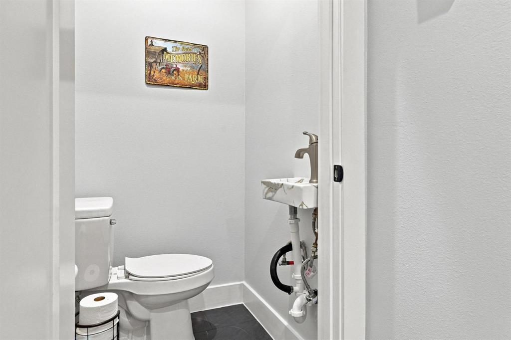 639 Eisenhower Road Property Photo 30