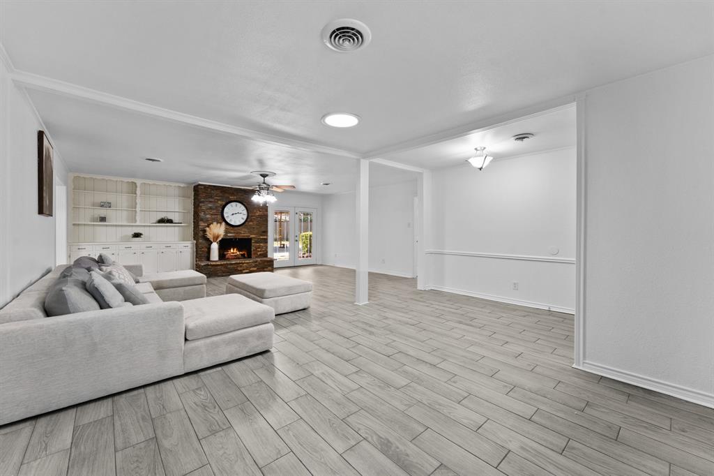 1807 Holm Oak Street Property Photo 16