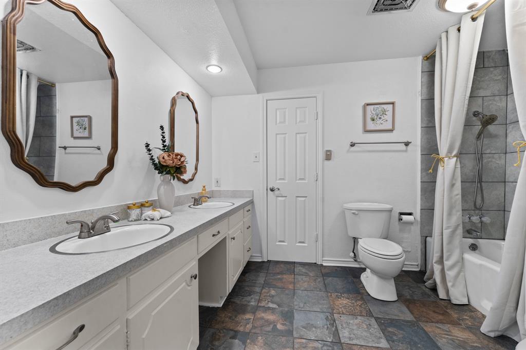 1807 Holm Oak Street Property Photo 18