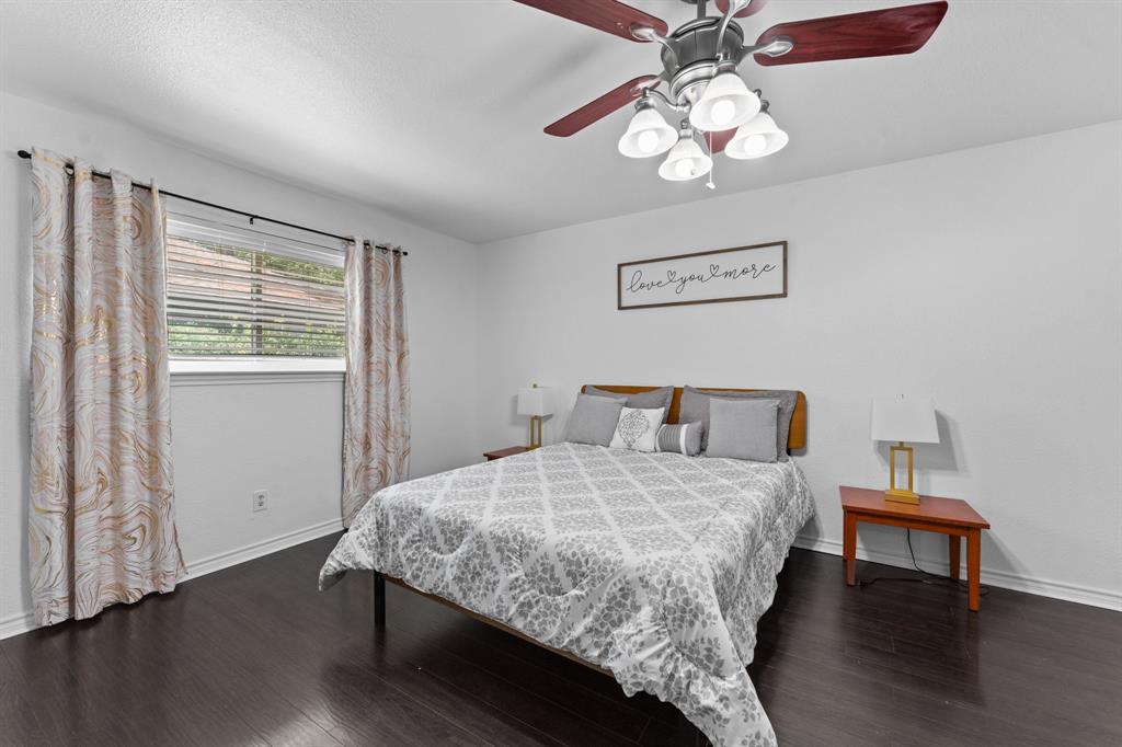 1807 Holm Oak Street Property Photo 22