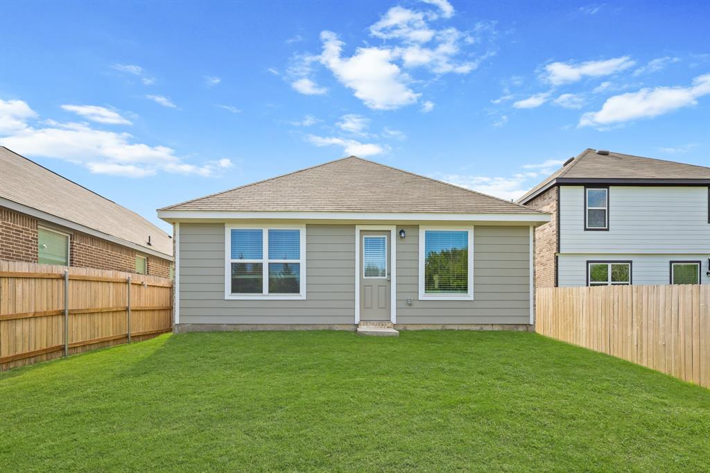 1600 Romans Road Property Photo 17
