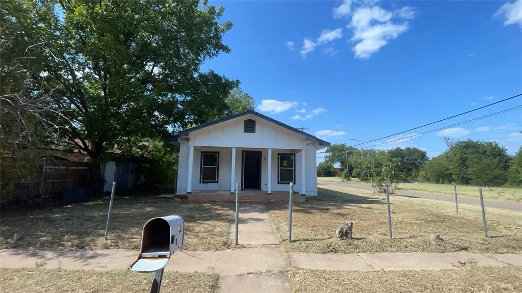 1300 N 9th Street Property Photo 2