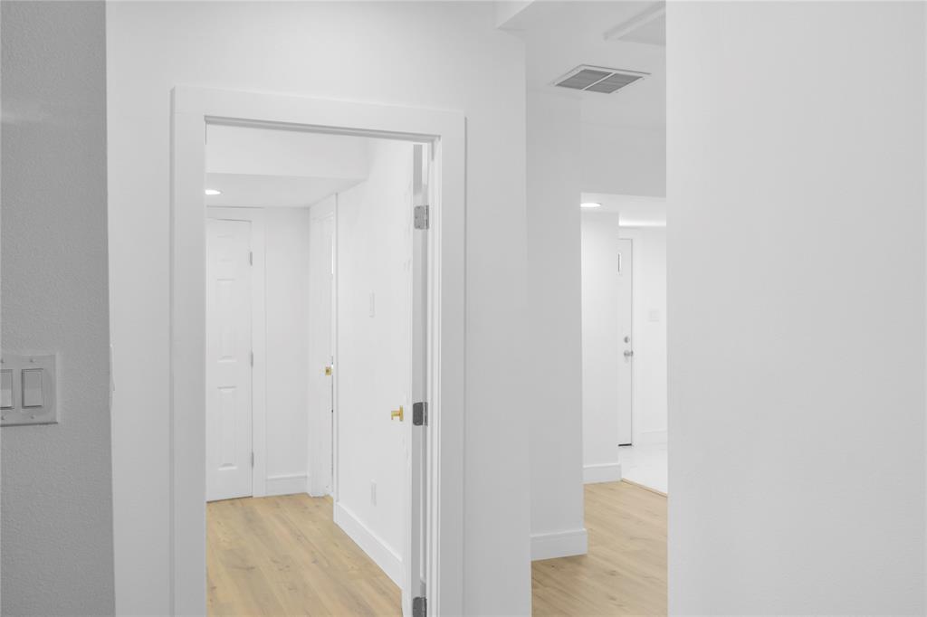 3400 Spence Street Property Photo 15
