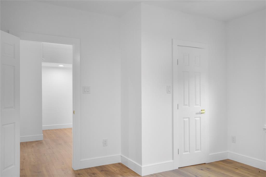 3400 Spence Street Property Photo 27