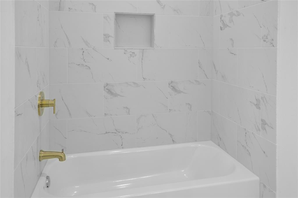 3400 Spence Street Property Photo 29