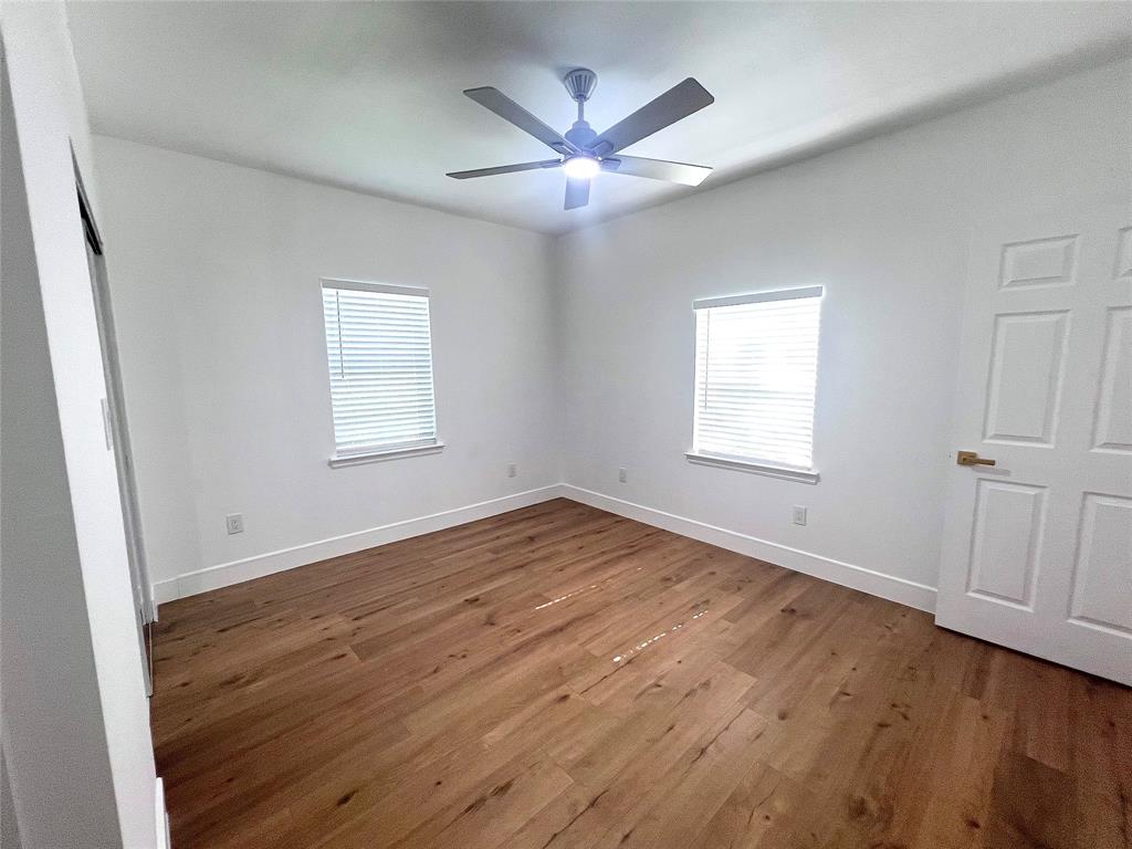 3400 Spence Street Property Photo 34