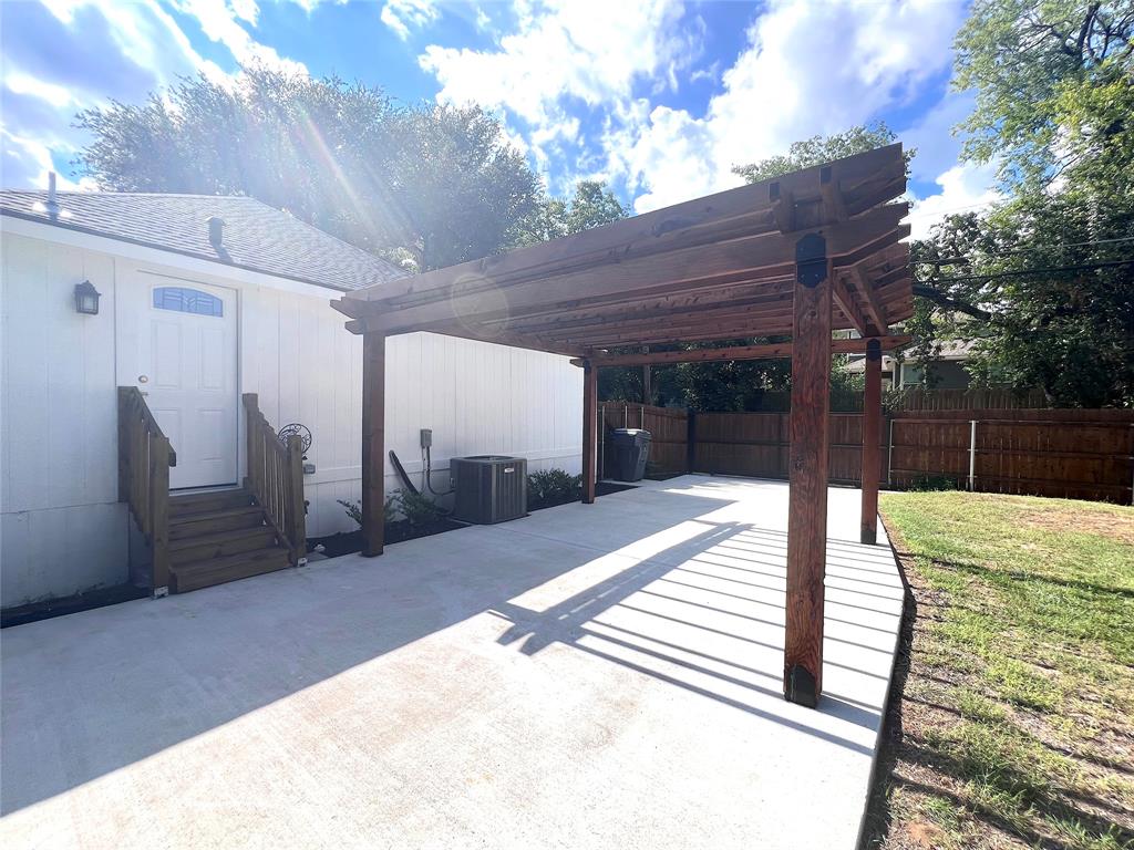 3400 Spence Street Property Photo 35