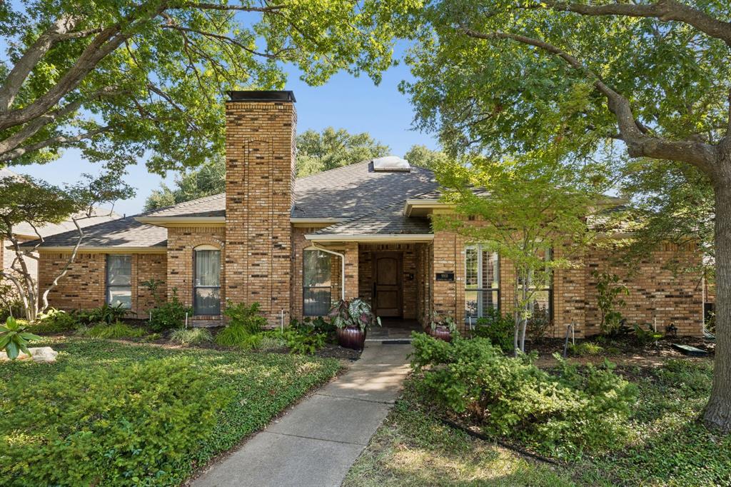 9918 Chimney Hill Lane Property Photo 1
