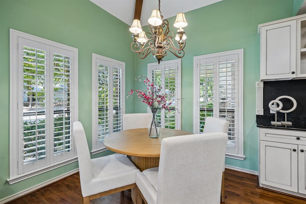 9918 Chimney Hill Lane Property Photo 15