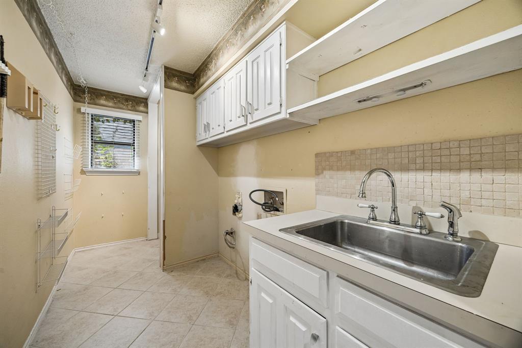 9918 Chimney Hill Lane Property Photo 30