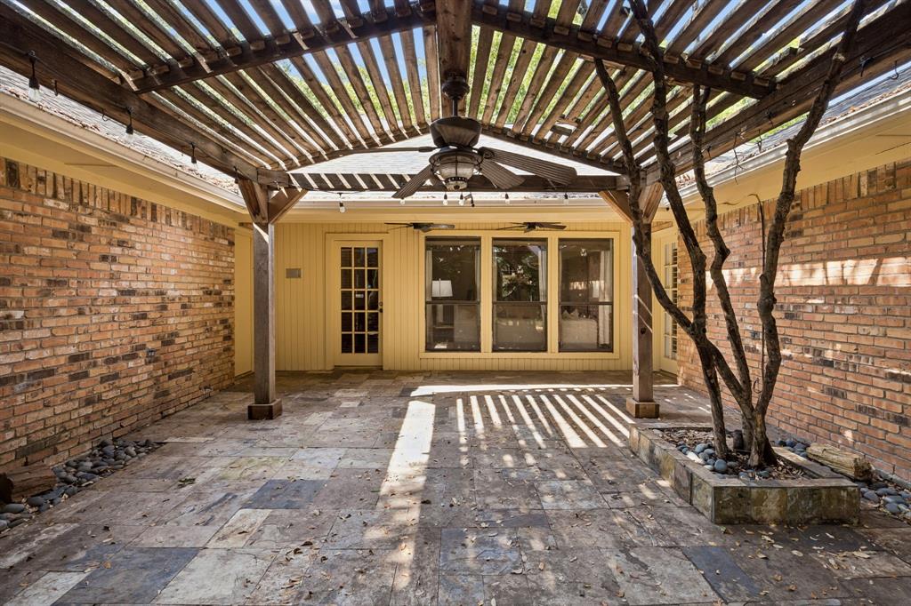 9918 Chimney Hill Lane Property Photo 35
