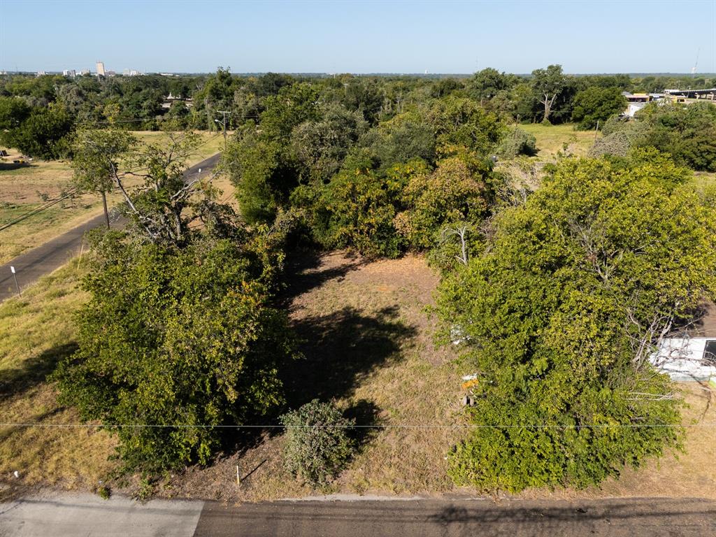 604 Johnson Street Property Photo 3