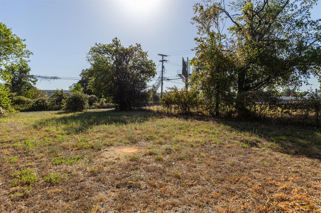 604 Johnson Street Property Photo 6