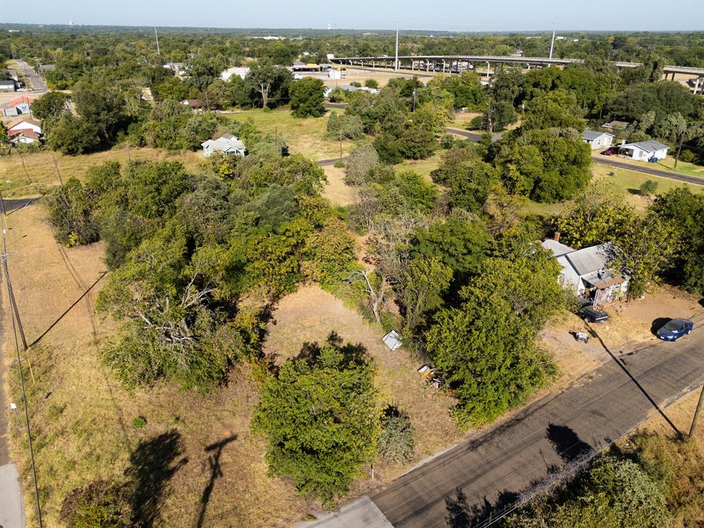 604 Johnson Street Property Photo 12