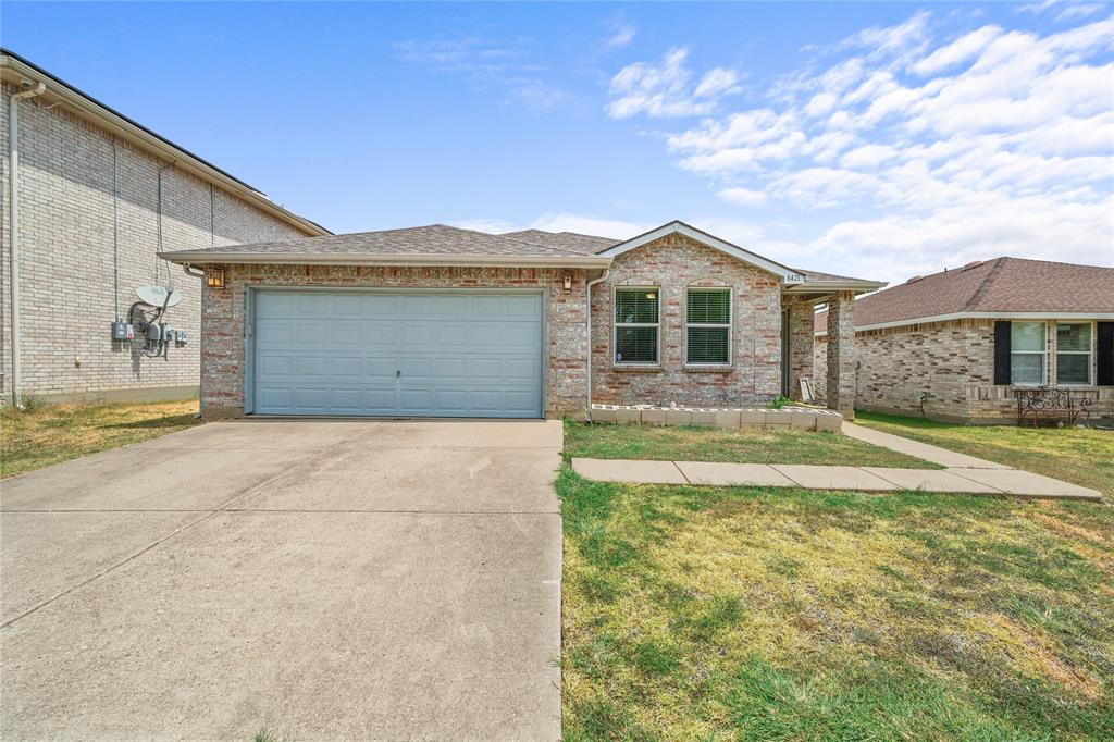 8421 Cotton Valley Lane Property Photo 1