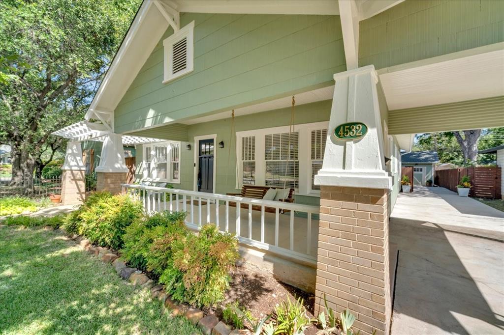 4532 Pershing Avenue Property Photo 2